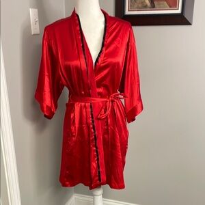 Victoria's Secret Red Satiny Rob Black trim size S/M Sexy Mobwife Classic Tie